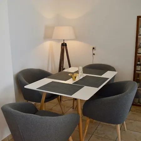 Apartment Retro *